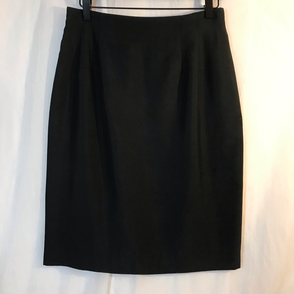Ann Taylor Black Silk Skirt‎